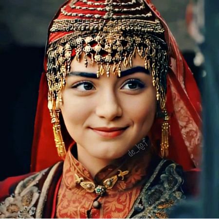 رہے گی یاد ھمیں اُن  کی خُوش مِزاجی بھی🥀 
مِلے وہ جب بھی ھمیں خوش فہمیوں میں ڈال گئے🔥 Mahii 💔