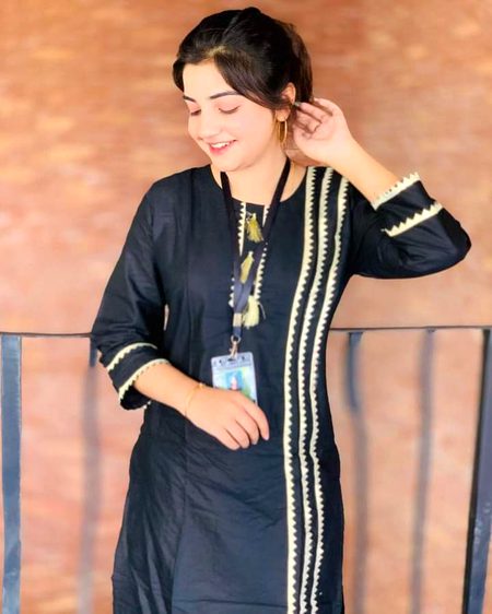 کوئی معجزہ ، کوئی کمال کرے 
اسے کہو کہ رابطہ بحال کر ے.
جدائی کاٹنا اس کے لئے بھی مشکل ہے.
میرا نہیں نہ کرے اپنا ہی کچھ خیال کرے🔥 Mahii 💔