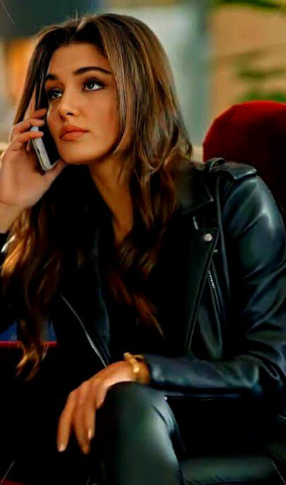 دل لگی کے لیے ٠٠٠دل کا ہونا ضروری ہے دل کی جگہ پتھر ہو تو٠٠٠ پتھر دل کو لگ کے ریزہ ریزہ کر دیتا ہے