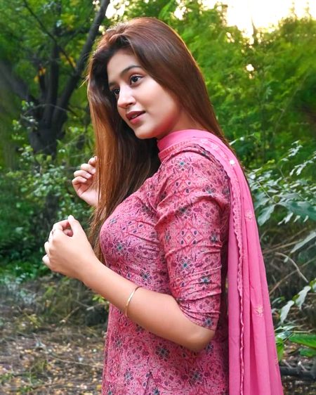 دل کـو تیـرا ملال رہـا روزِ عید بھی 
گزری تیرے بغیر خوشی بھی گراں مجھے🔥 Mahii 💔