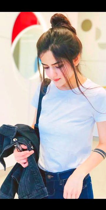 Beautiful People image