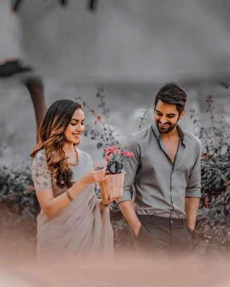 Tum sath rho bass yhi arzoo ha 
Humari 
Jugnu