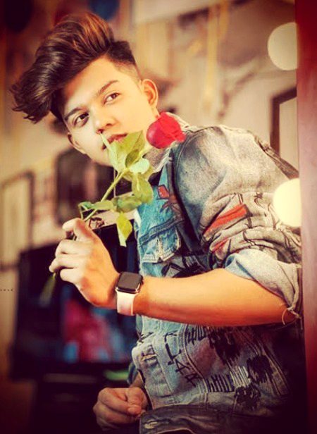 پھر چائے کی ضرورت بھلا کِس کو ہو گی جب مُیسر تُو ہمیں، صُبح شام ہو گا💜💜💜