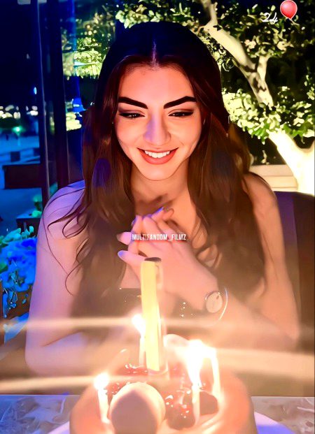 Turkish Celebs image