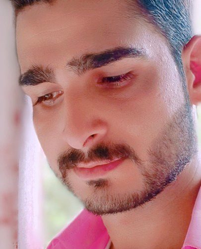 Main tere saye se bach bach k chala hun aksar....
Meri manzil teri manzil se juda ho jaisay.... 😓💔