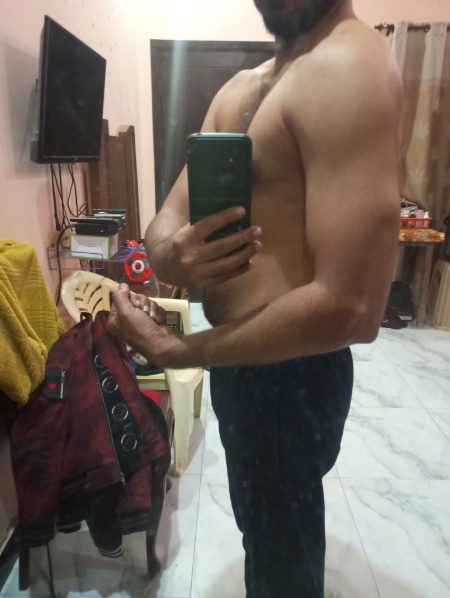 Batao kesi bani he body..