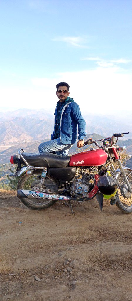 Ab jeet b jaun to dill khush nahin hota...
Jis shakhs ko haara hun woh anmol buhat tha...
Jb relation mn sincerity and dusre ki bt ki value na rhay to usko khtm krna behter hota. But mn abhi tk apne words pr qayem hun, tha, aur rahun ga.
LIVE YOU ❤️R❤️ MISS YOU ❤️R❤️...
KASH hum aik ho saktay....😪💔😢😪