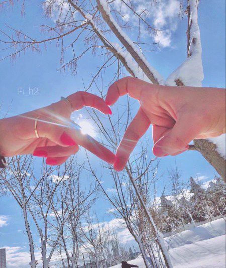 محبت کے سنہرے ساحلوں پر 
تو میرا ______ آخری جزیرہ ہے❣️