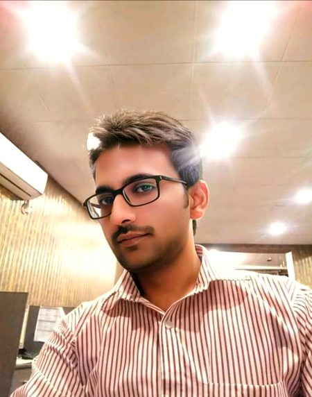 اِک عُمر کَٹی ہے دو الفاظ میں
اِک آس میں اِک کاش میں