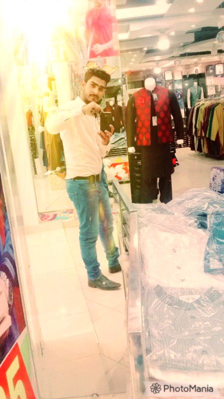 Usko milna he nahin koi yar hamaray jaisa__
Loat aaye ga woh dunya ka nazara kar k...p1