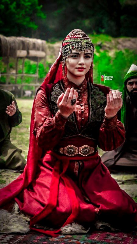 Turkish Celebs image