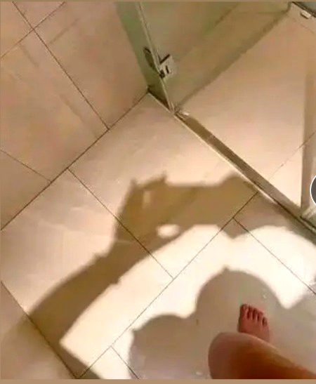 Srdio ma shower lena ktna mushkl km ha 
But ye jung jetna zarori hota ha