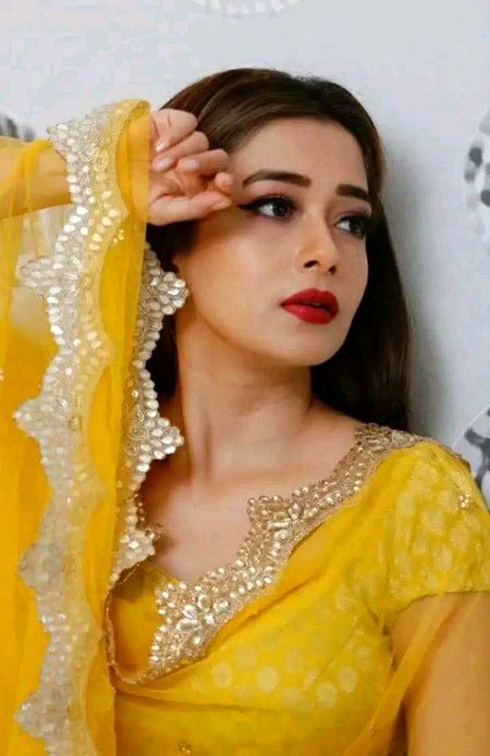ترا خیال کبھی اس طرح مجسم ہو..
اگر میں ہاتھ لگاؤں تو جان پڑ جائے💔Unzii🥀