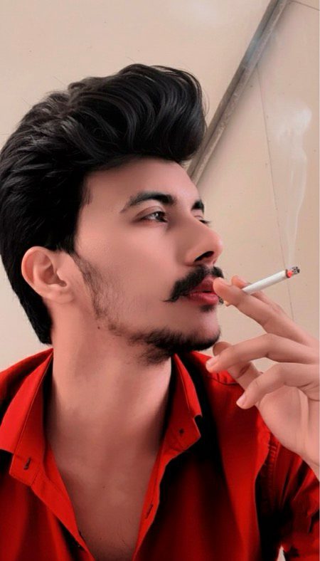 The Greatest Battle in The world is The Battle of a person sitting Alone with his Own thoughts.✌🏻