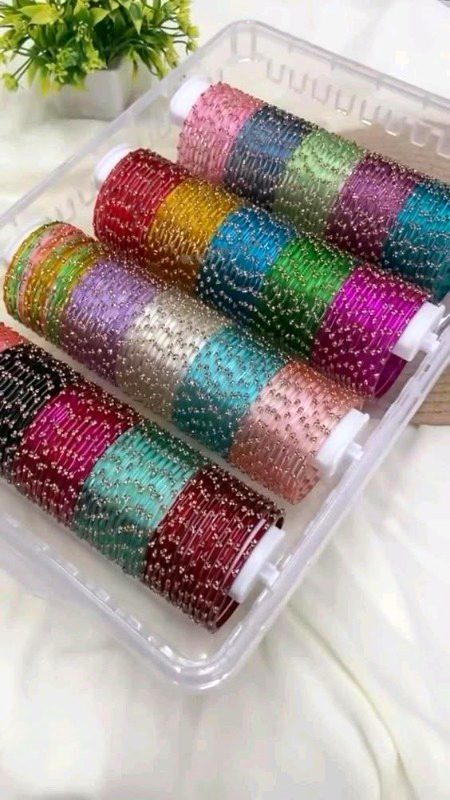 Angel ye lo tumhari rainbow waalii mtlb drop waali han wohi raindrop...kamal ho gya ye tu ab rain choriyon pr 🤔🤔🤔🤔..