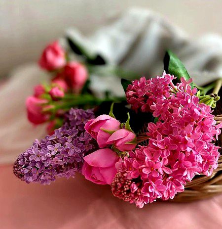 ہر مسکراہٹ خوشی کی علامت نہیں ہوتی! 🍂
~