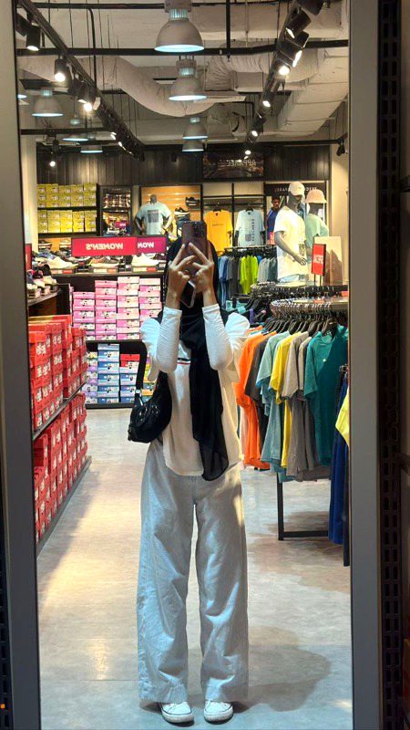 😖میرا انداز ہی __☄️
 میرا تعارف ہے___۔___🫨