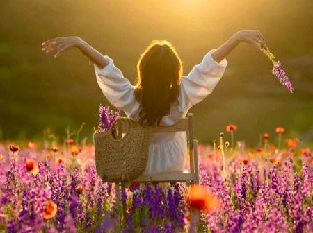 دل ونظر پہ نہ جانے یہ کیسا جادو ہے 
جسے میں یاد نہیں وہ یاد بہت آتا ہے🍁