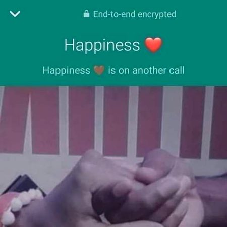 کسی اور کی خوشی کہیں اور خوشیاں بانٹ رہی ہے