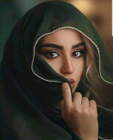 Beautiful People image