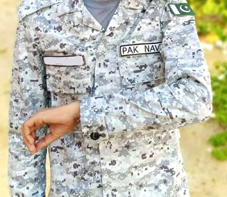 یوں غلط تو نہیں _ چہروں کا تَصور بهی مگر
لوگ ویسے بھی نہیں ہوتے جیسے نظر آتے ہیں