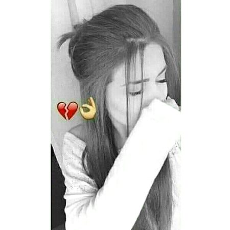 مانا یہ وصف چائے کو حاصل ہے لیکن
آپ سے بات کر کے بھی تھکن اتر جاتی ہے
❣