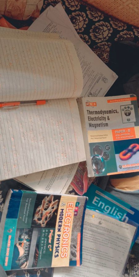 When You preparing For Exam And your in Bsc😑🤗🙄 Physics😑