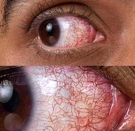 خود تو چلا گیا مجبوری کا بہانہ کر کے🖤
چھوڑ گیا آنکھوں میں عکس ملاقاتوں والے