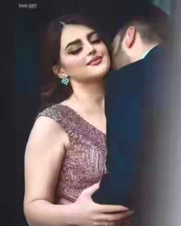 چاند ہو شمس ہو کہ لالہ و گُل
بھیک ہے سب تری جوانی کی🖤