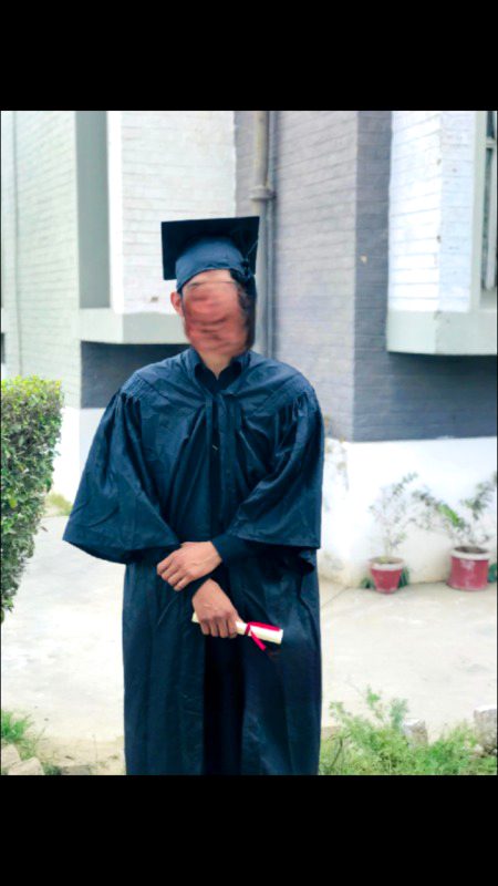 "اپنے آپ کو اتنا مصروف، اتنا نظم و ضبط کا پابند، اور اتنا پُرعزم بنا لو کہ تمہیں دوسروں کی زندگیوں میں کیا ہو رہا ہے، اس کا پتہ چلانے، بے معنی موازنہ کرنے، یا غیر منطقی رائے قائم کرنے کا وقت ہی نہ ملے۔
خود پر توجہ مرکوز رکھو اور خود کے لیے وقف رہو۔"
خوش رہیں اور خوش رہنے دیں💫🙌