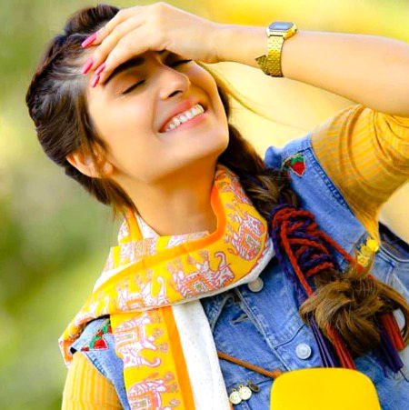 ﺑﮭﻮﻝ ﮔﺌﮯ ﮨﻮ ﺍﺏ ﺗﻮ ﮨﻤﯿﮟ ﺑﺎﻟﮑﻞ ﮨﯽ ﺻﺎﺣﺐ
ﮐﯿﺎ ﯾﺎﺩﯾﮟ ﺑﮭﯽ ﺣﮑﻮﻣﺖ ﻧﮯ ﻣﮩﻨﮕﯽ ﮐﺮ ﺩﯼ؟