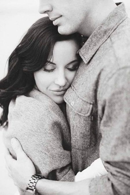 میں جذب کرلوں ساری تھکاوٹیں تیری🙄
تو ایک بار میرے بازوؤں میں آ تو سہی😍
 💓👈👈 Kuch Dar Mai Milty Hy Bcho