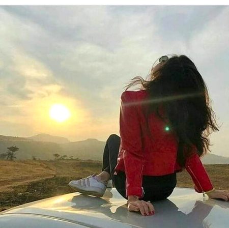 ہماری آنکھ میں منظر نہیں سماتا کوئی
ہم جیسے لوگ ہر کسی پر فدا نہیں ہوتے...