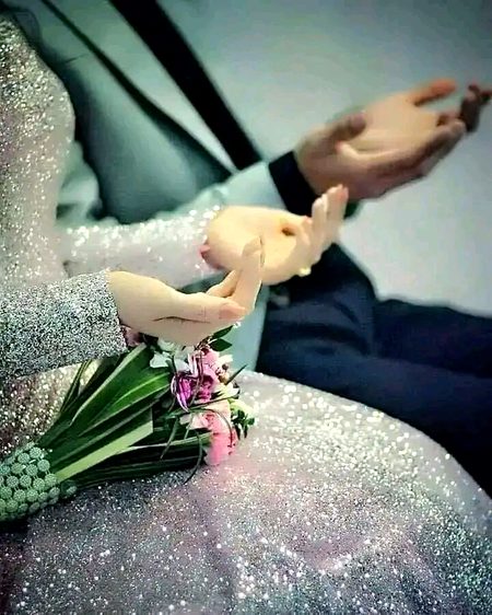 یارب تیرا حکم سَر آنکھوں پر
 لیکن اُس کا میرا ہونا جنت میں تو  بنتا ہے💓
..💕 Nosheen❤️ 💞