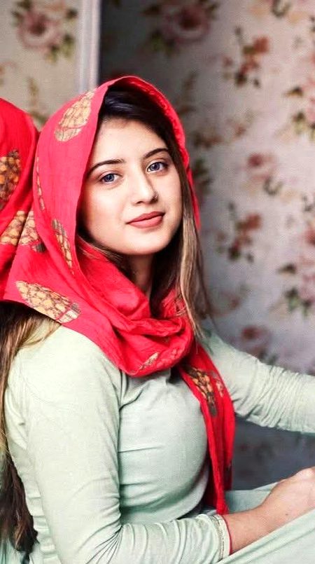Beautiful People image