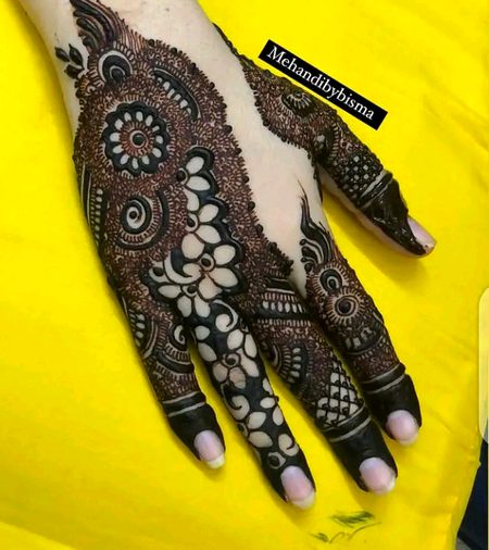 Mehndi Design image