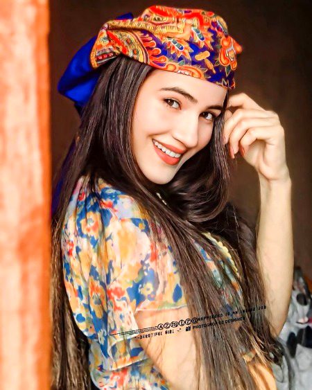 Beautiful People image