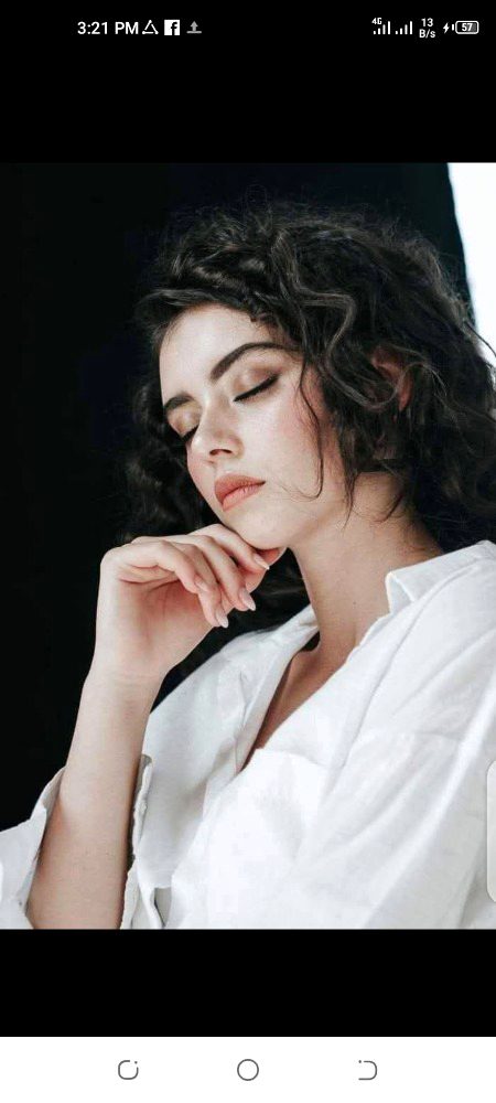 نہ جانے کس کی آس مجھ کو.کھا گئی...
جو میرا تھا ہی نہیں مجھے جنوں ہے اس کا💔Unzii🥀