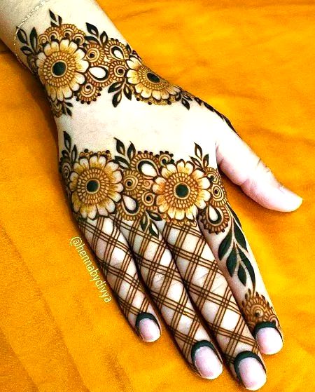 Mehndi Design image