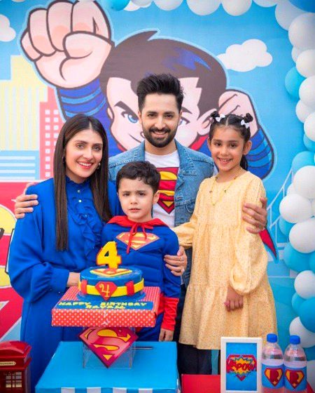 Pakistani Celebs image