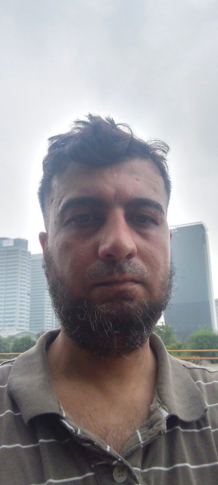 دل تھوڑا خفا تھا تو سوچا چلو شہر کی عمارتوں کو دیکھنے چلتے ہیں وقت بھی گزر جائے گا اور تھوڑی تفریح بھی ہو جائے گی۔