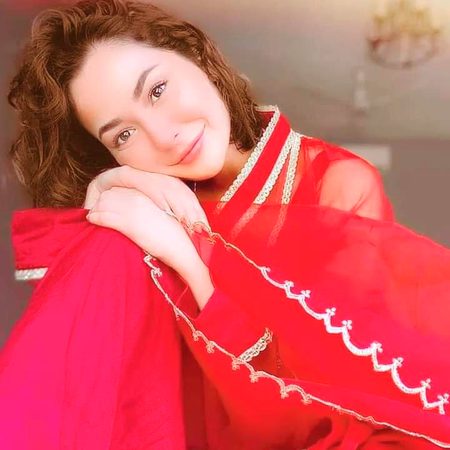 تو روز جس کے تجسس میں آرہا ہے یہاں🥀
ہزار بار بتایا ہے وہ نہیں ہوں میں🔥 Mahii 💔