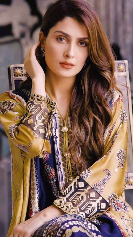 Pakistani Celebs image