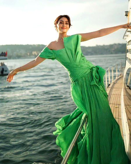 Turkish Celebs image