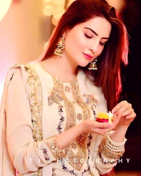 Beautiful People image