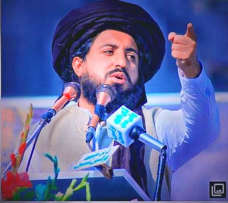 1 سال سے کم عرصے میں مقبول ترین ہونے والا لیڈر جس کو آج یہ دنیا کہنے پر مجبور ہے کہ یہ نہ تو یو ٹرن لیتا ہے نہ جھکتا ہیں.
