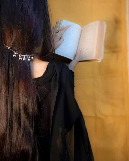 کبھی میں نہ رہوں گا🥀 FM 🥀
مگر میری پروفائل میں
کچھ معصومیت بھرے
کچھ آنسوؤں بھرے
کچھ نادم
کچھ عاجز
کچھ بہت ہی خوبصورت
کہیں کچھ کڑوے سے
کہیں حوصلے کے ترجمان
 تنہائی کے ساتھی
کچھ صبر کے گواہ
کہیں محبت میں مہکتے
اور کچھ ہنستے مسکراتے 
فقط 
میرے الفاظ رہ جائیں گے🔥 Mahii 💔