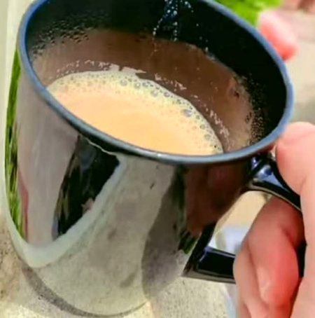 ہائے ۔۔
دل تو جاں تو❤️☕
جب تک میں جی رہی ہوں 💖☕
جینے کی وجہ تو😊☕
میری پیاری چائے 🥰☕🫖