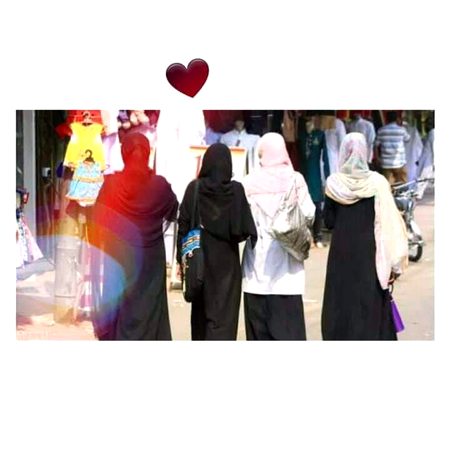 🙂//●نظریں نیچے کر کے چلا کیجئے🖤
آبرو آپ کے گھر کی بھی باہر نکلتی ہے👑