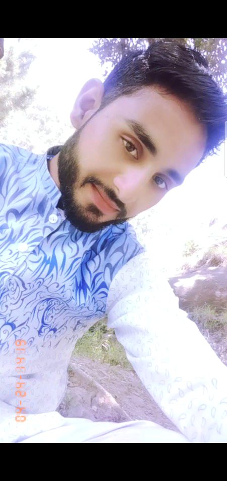 ہر سُلجھا ہُوا اِنسان کہیں نہ کہیں اُلجھا ہُوا ہے.✨🤎